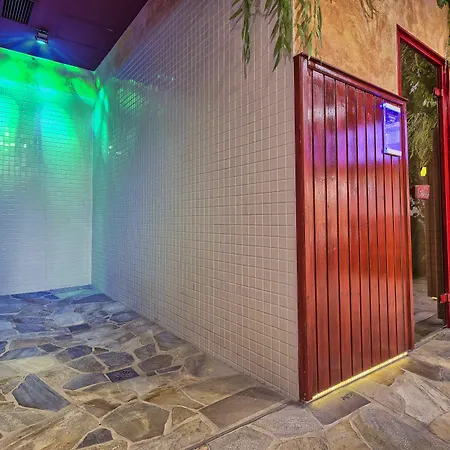 Hotel Wellness Babylon 4*