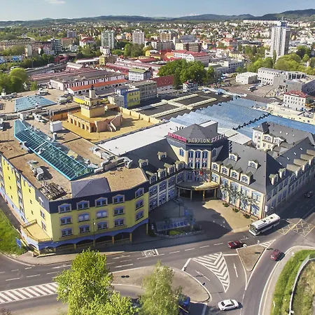 ホテル ウェルネス バビロン リベレツ