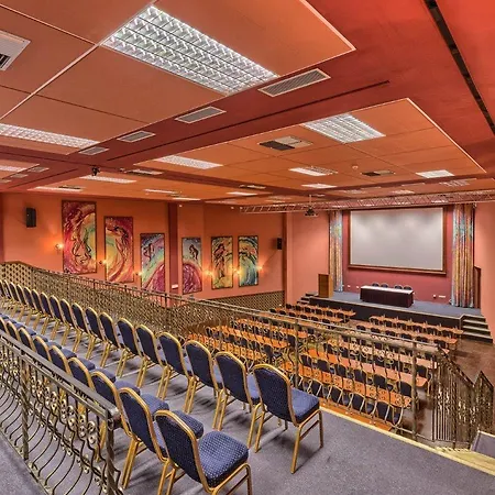 Szálloda Wellness Babylon 4*