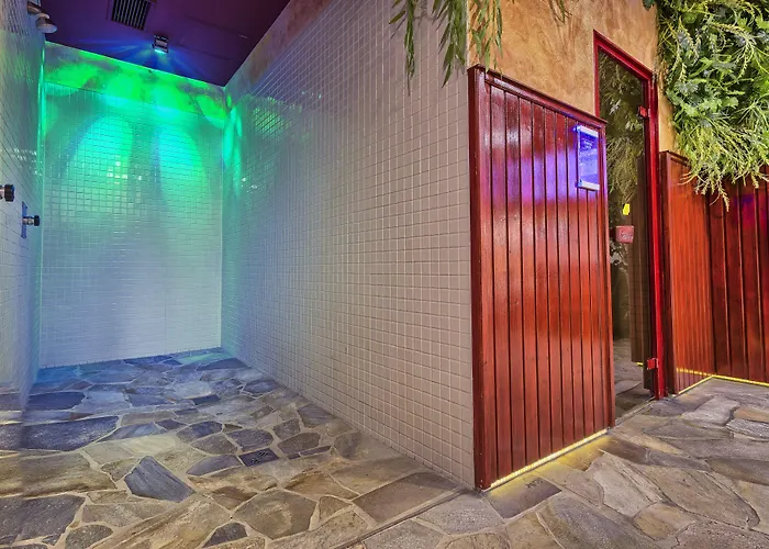 Hotel Wellness Babylon 4*